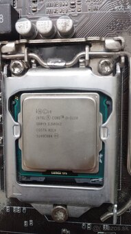 Predám základnú dosku Intel Asus 875M-Plus - 13