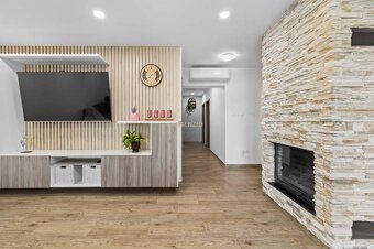 ASSENZIO - EXKLUZÍVNE - 4izbová oáza pokoja pri jazere len k - 13