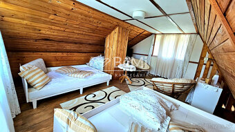 KRÁSNA CHATA V RIMAVSKEJ SOBOTE 1677m2 - NA PREDAJ - 13