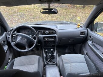 Mazda B2500 2.5TD - 13