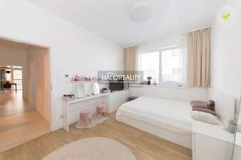 HALO reality - Predaj, trojizbový byt Slovenský Grob, Malý R - 13