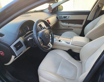 Jaguar XF 250 - 13