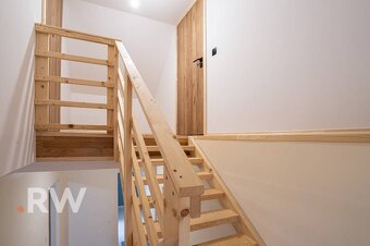 Komfortné bývanie v D. Lužnej – zrekonštruovaný RD s veľkým  - 13