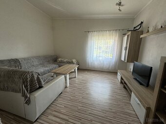 Celoročná chata, 399 m² vysporiadaný pozemok, studňa - 13