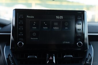 Toyota Corolla 1.8 Hybrid CVT - SK Pôvod / 1.Majiteľ - 13