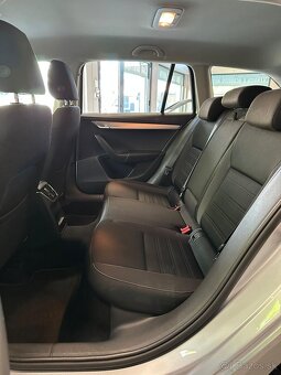 ŠKODA OCTAVIA COMBI 1.6 TDI - 13