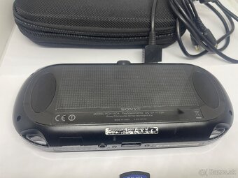 PS Vita Wi-Fi (PCH-1004) OLED -16GB - 13