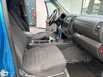 Nissan Navara DoubleCab 2.5D XE - 13