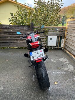 Ducati Monster 796 - 13