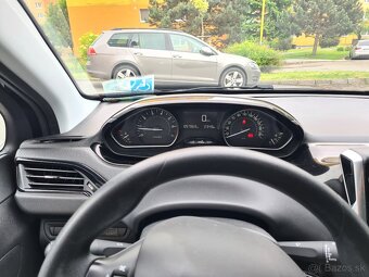 Peugeot 208, M5, 61KW, 82PS, Rok 10/2018, 58 000 KM,TOP STAV - 13