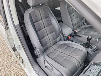 Volkswagen Touran 1,2TSi MATCH AKČNÍ CENA - 13