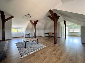 Veľký 4 izbový rodinný dom s bazénom, Krásno - Partizánske - 13