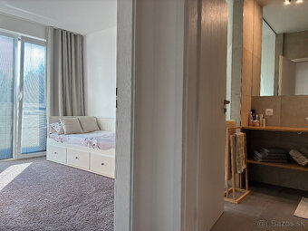 Veľmi pekný a priestranný 2 izb. byt vo výbornej lokalite - 13