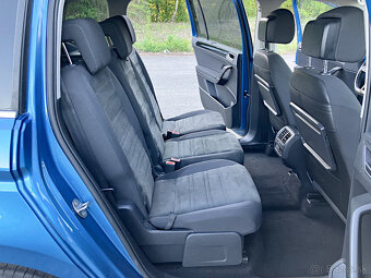 Volkswagen Touran 2.0 TDI Highline EU6 - 13