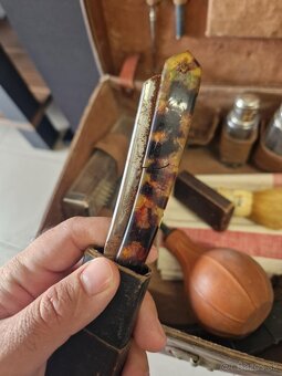 Starožitný kufrík na holenie strihanie - 13
