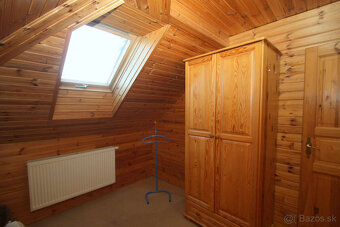 Prenájom 2-izbového bytu na tichej ulici v centre mesta Brez - 13