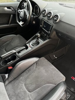 Audi TT Coupé 3.2 quattro DSG - 13