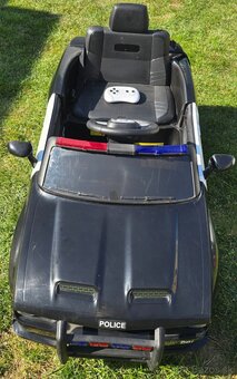 Policajné auto - 13