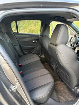 Peugeot 208 1.2 PureTech 100 GT EAT8 - 13