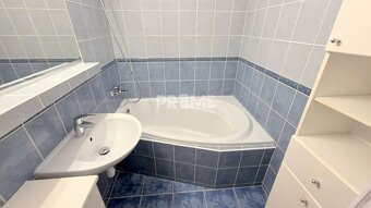 Pekný 3i byt, 3 X NEPRIECHODNÁ IZBA, LOGGIA, Furdekova ulica - 13