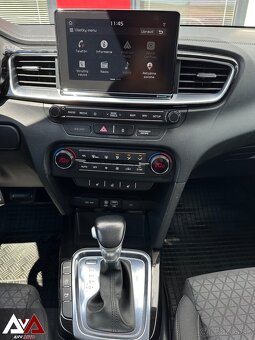 Kia Ceed SW 1.6 CRDi A/T Gold, Pôvodný lak, Navi, SR - 13