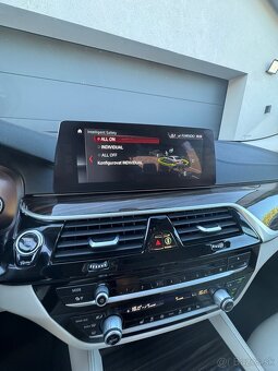 BMW Rad 5 530d xDrive A/T - 13
