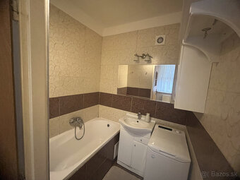 Na predaj útulný 2,5 izbový byt v Dunajskej Strede v centre  - 13