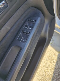 Volkswagen GOLF 4, 2.0 benzín - 13