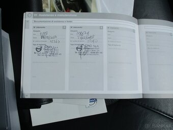 VOLVO XC70 2,4D 133kw Geartronic Momentum AWD 2015 - 13