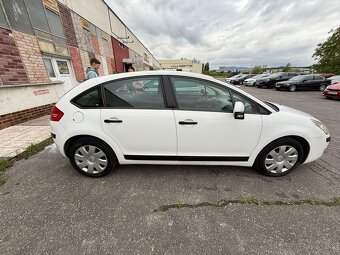 Citroen C4 1.6 benzín 129000km rok 2007 - 13