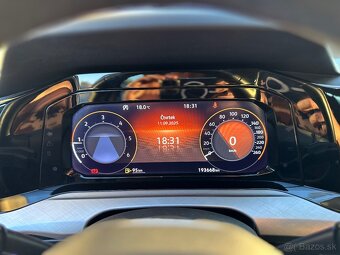 Volkswagen Golf 8 2.0 TDI 2021 - 13