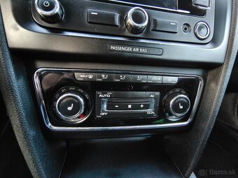 Škoda Superb Combi 2.0 TDI 4x4 Elegance • 2014 • - 13