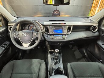 Toyota RAV4 2.0 l D-4D Active - 13
