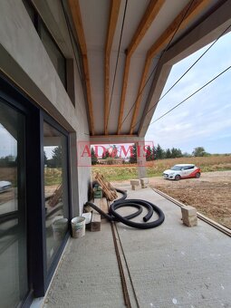 ADOMIS - predám 4-izb. bungalov dokončen, 140m2, obecná voda - 13