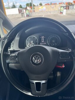Volkswagen touran 1.6 TDI DSG - 13