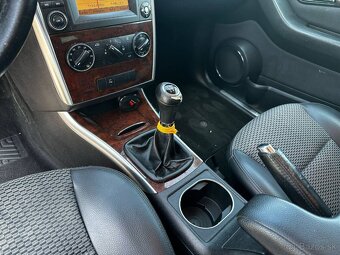 Mercedes-Benz B180 - 13