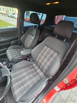 Škoda Fabia II 1.6 TDi Monte Carlo Top stav - 13