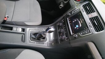 Volkswagen E- GOLF,11/2015 85kw,automat - 13