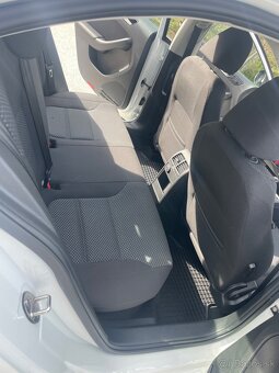 Volkswagen Jetta 1.2 TSI Business - 13