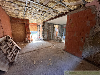 Znížená cena Rozostavaný rodinný dom v kľudnej uličke v - 13