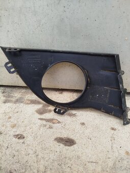 Renaut Clio III-Uchit narazníka - 13