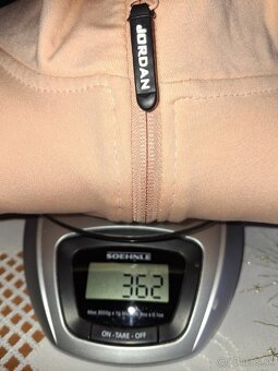 Dievčenské mikiny. - 13