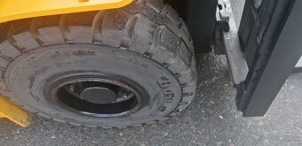 HYUNDAI 30BH-9 AKU triplex, boční posuv - 13