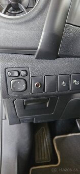 Toyota auris 2018 hybrid Combi - 13