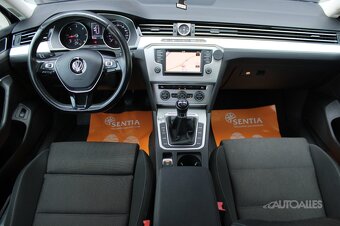 Volkswagen Passat Variant 2,0 TDi 110 kW COMFORTLINE BLUEMOT - 13