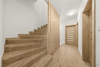 5-IZB.RODINNÝ DOM NA PRENÁJOM, 145M², ZÁHRADA - 13