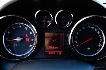 Opel Astra 1.4 ecoFLEX Cosmo - 13