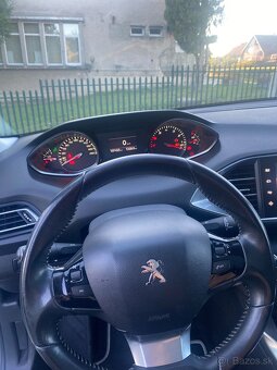 Peugeot 308 1.2 puretech 96kw GT Line - panoráma - 13