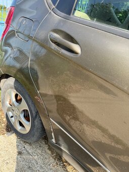 Mercedes-benz a150 - 13
