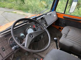 Mercedes UNIMOG 6X6 U2450 Výťah - 13